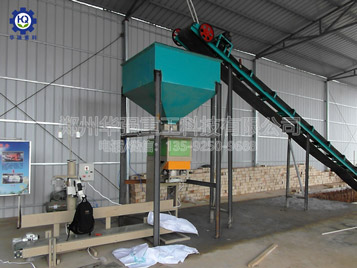 小型有機肥生產(chǎn)線現(xiàn)場